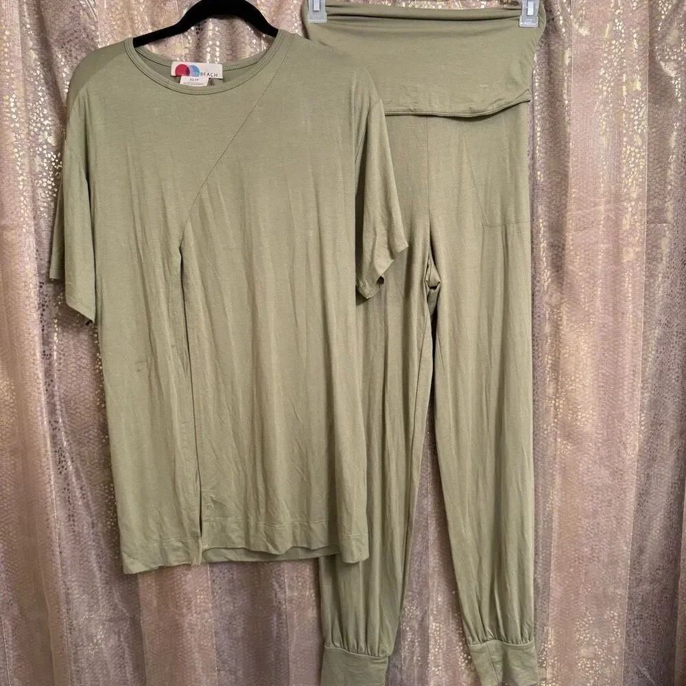 Free People Beach Olive Green Stretchy Long Slit Rayon Top Pants Set XS/S